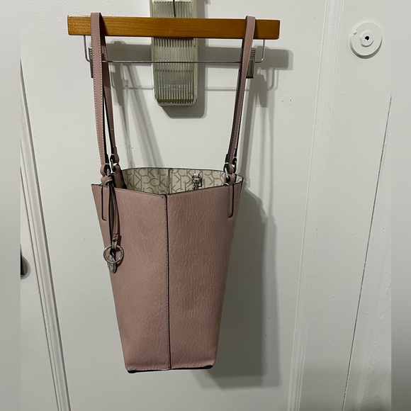 CALVIN KLEIN NEW BAG Size: 16x11x5 - Picture 8 of 11